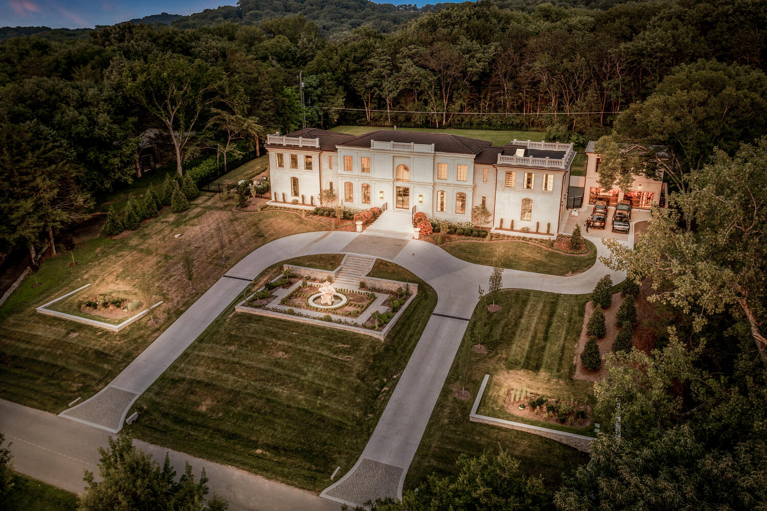 Belle Meade Grand Estate aerial grounds